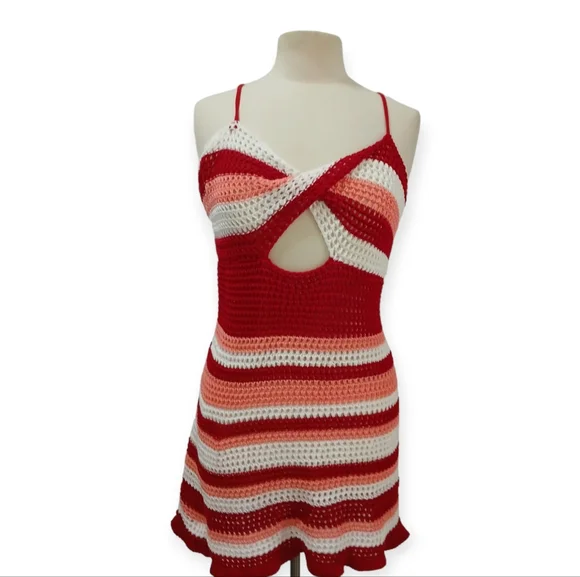 Crochet Swim Cover Up - Picture 3 of 9